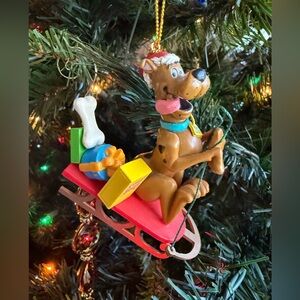 Scooby-Doo Sledding Ornament - Brown and Red